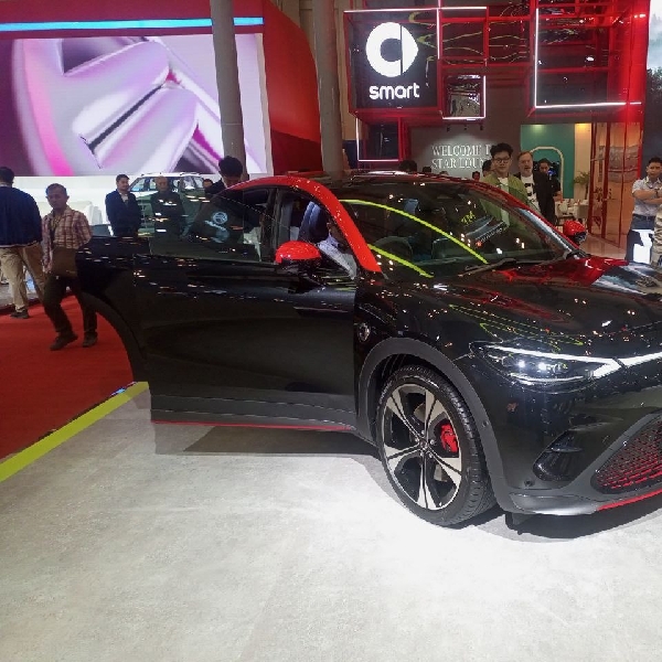 Smart Pamerkan 2 EV Compact Premium Berdaya Jelajah 455 km di GIIAS 2024