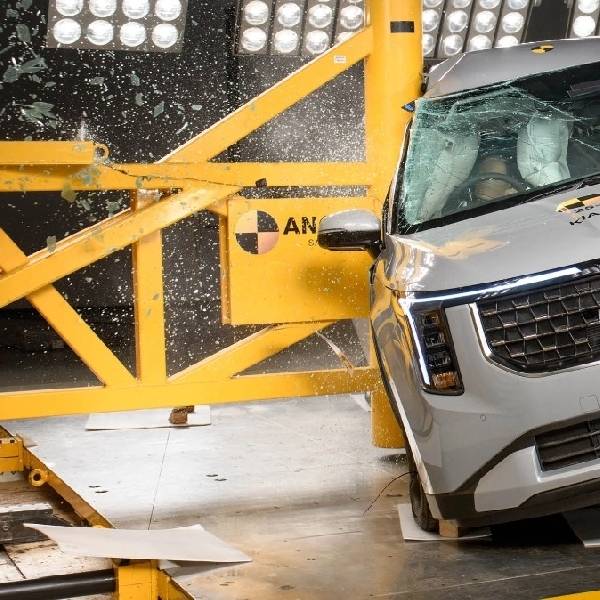 Kia Carnival HEV Uji Tabrak Di ANCAP Australia, Ini Hasilnya