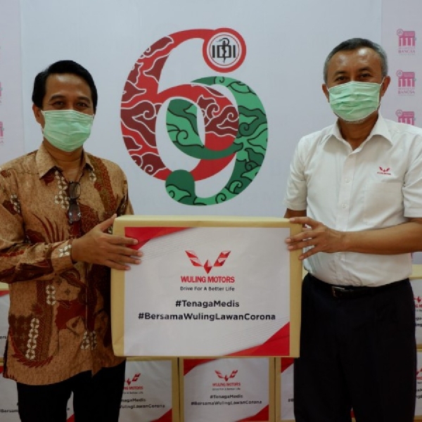 Wuling Beri Dukungan Pada Ikatan Dokter Indonesia untuk Perangi Covid-19