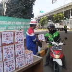 Pertamina Production Unit Jakarta Bagi-bagi Sembako Untuk Pengemudi Transportasi Umum