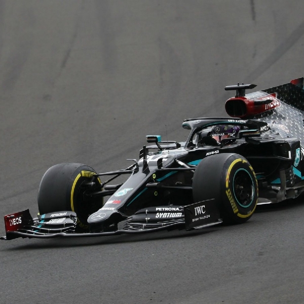 Hamilton Sukses Duduki Podium di Race Spanyol