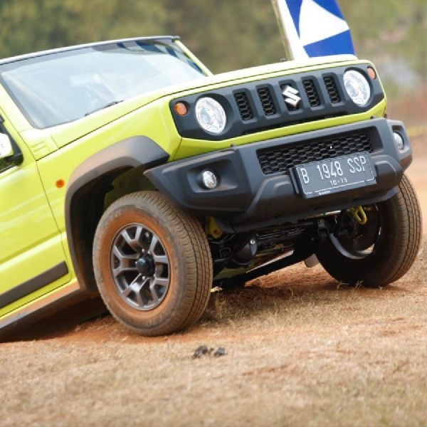 Uji Ketangguhan, Suzuki Jimny Taklukkan Sirkuit Off-road