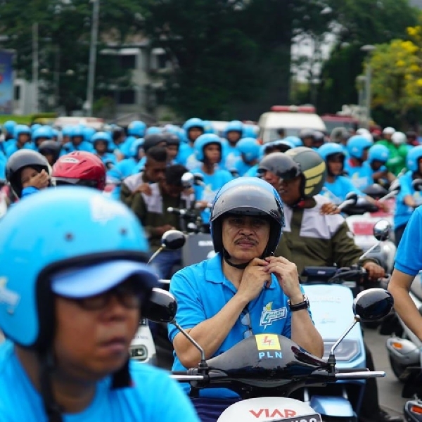 Ciptakan Udara Sehat, DKI Jakarta dan PLN Adakan Konvoi Bareng Motor Listrik