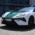 Mobil Listrik Lotus Emeya Kini Menjadi Armada Kepolisian Dubai