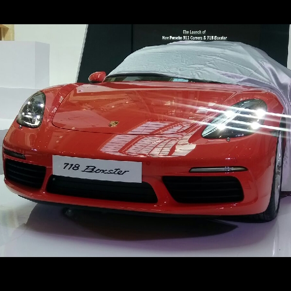 Porsche 911 Carrera dan 718 Boxster resmi hadir di Jakarta