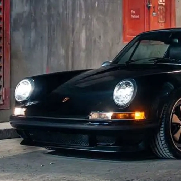 Porsche 911 Restomod, Bodi Serat Karbon Dengan Tenaga 400 HP