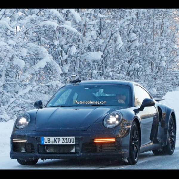 Porsche 911 Plug-in Hybrid Dengan 700 hp Bakal Rilis Akhir Tahun Ini