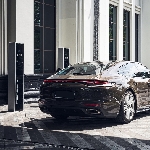 Porsche Destination Charging Pertama di Jakarta Diresmikan