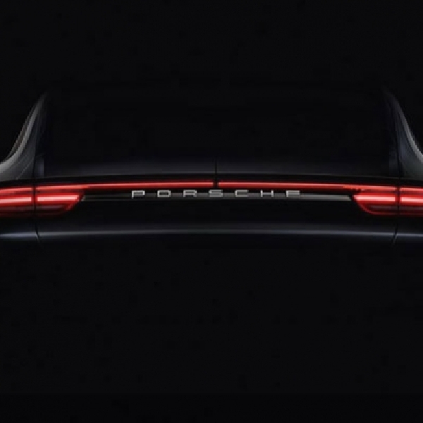 Porsche Mulai Goda Generasi Baru Panamera Melalui Video