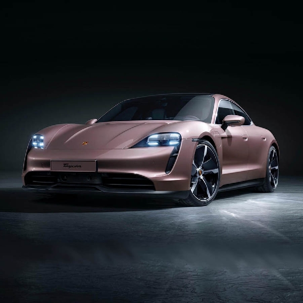 Porsche New Taycan GTS Siap Mengaspal