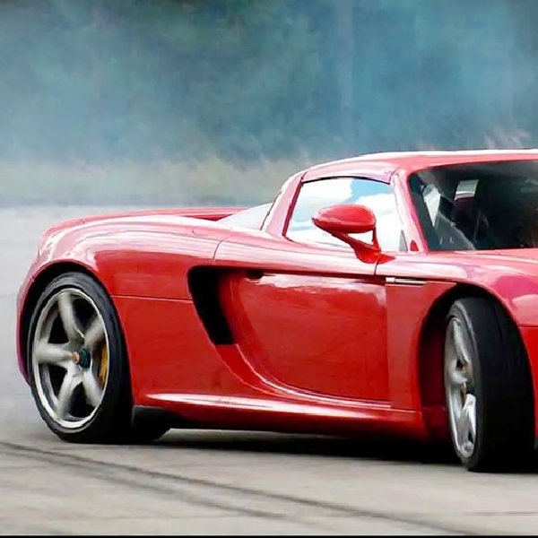 Porsche Recall Carrera GT Karena Komponen Suspensi Yang Bisa Pecah