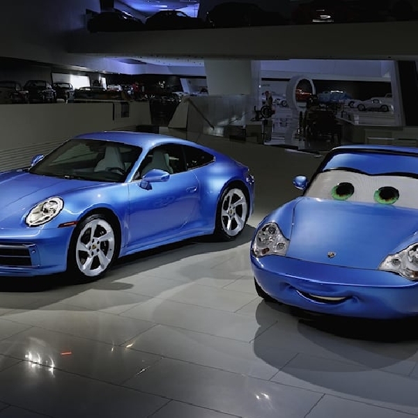 Porsche Hidupkan Sally Karakter di film Cars, Banyak Easter Egg-nya