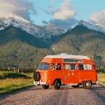 VW Kombi EV Berjantung Tesla, Jadi Campervan Klasik Super Futuristik!