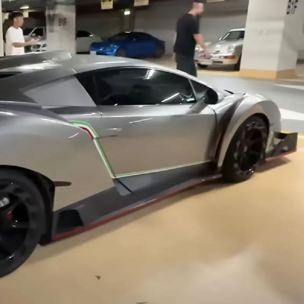 Potong Body Gallardo Untuk Ciptakan Replika Lamborghini Veneno