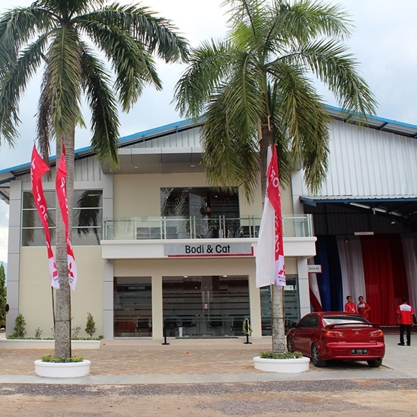 KTB Resmikan Fasilitas Body Repair dan Paint Shop Pertama di Sumatra