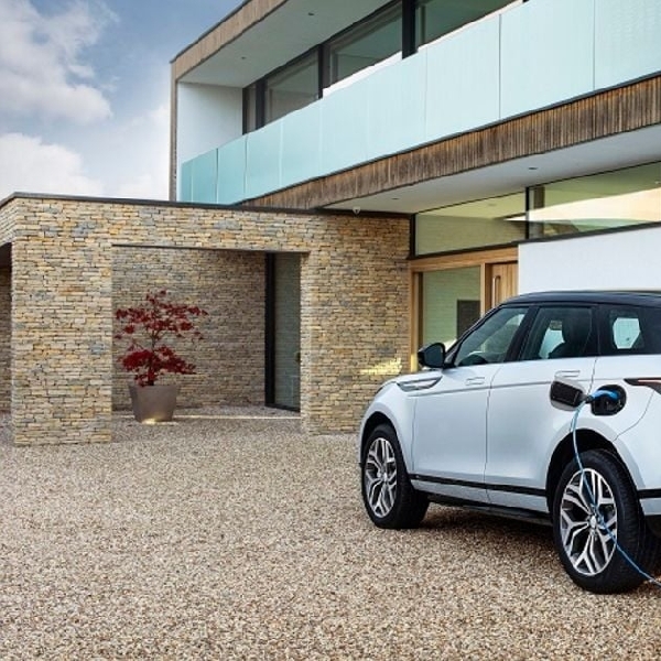 Jaguar Land Rover Ternyata Kembali Fokus Kembangkan Teknologi Hybrid