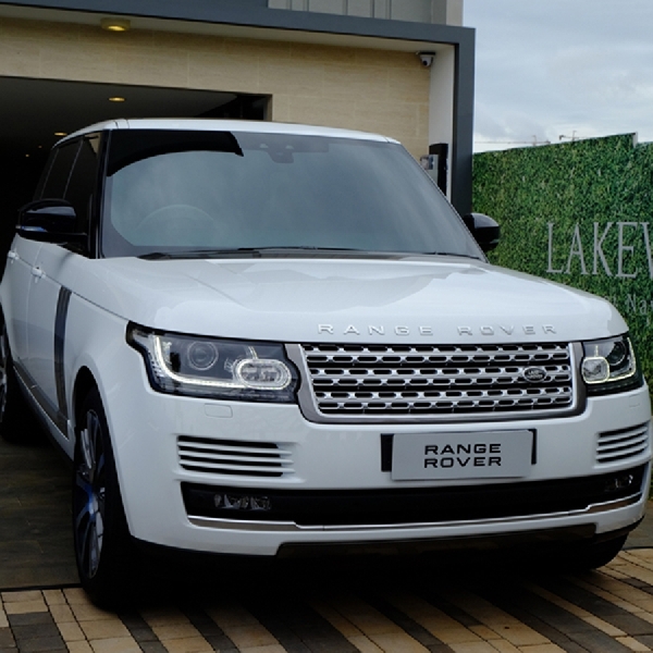 All-New Range Rover 3.0 Vogue LWB, Lebih Mewah dan Lapang