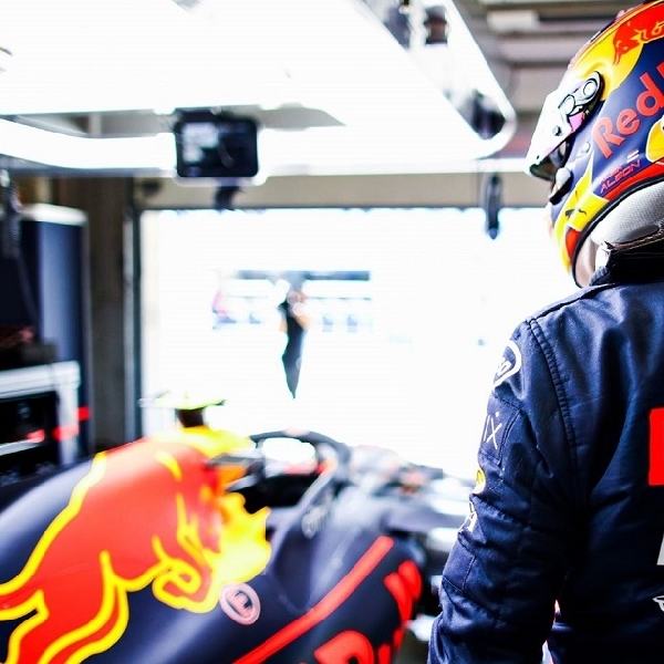 F1: Red Bull Bakal Pinjamkan Alex Albon ke Tim Rival?