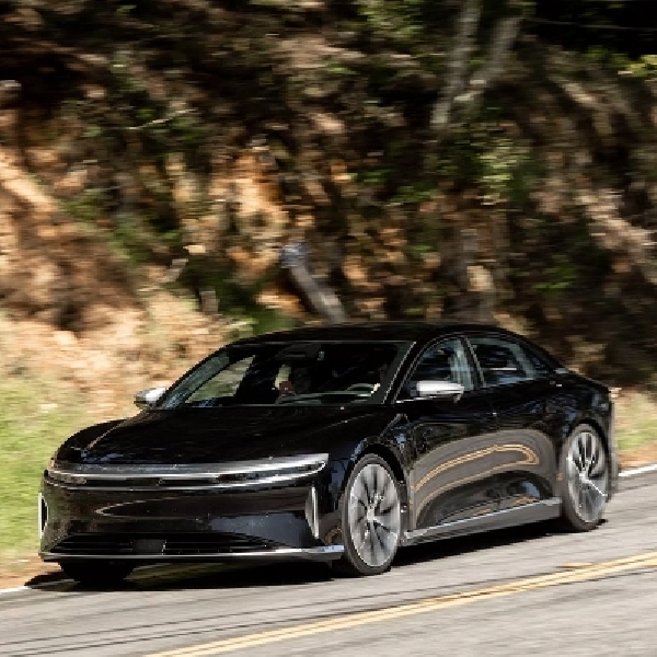 Lucid Air Bikin Rekor Dunia, Tempuh 1.200 KM dengan Sekali Pengisian Daya