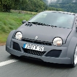 Renault Twingo Menolak Mungil, Pamer Otot Body Plus Jantung V8 3500 CC