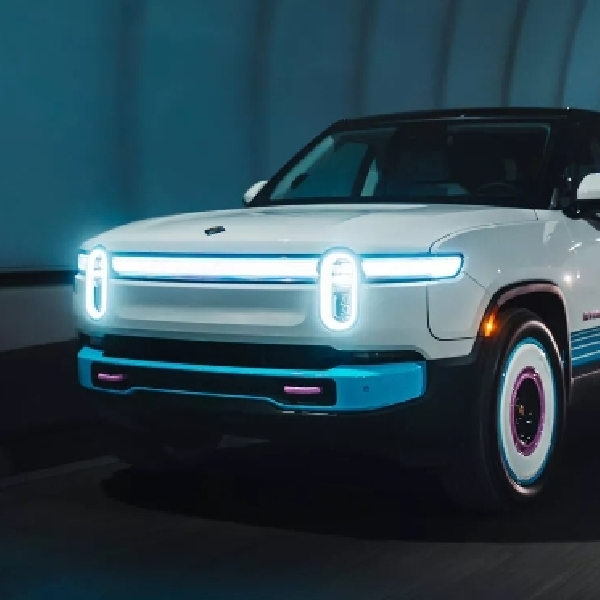 Rivian Rilis R1S One-Off dengan Livery Warna Ala 80-an