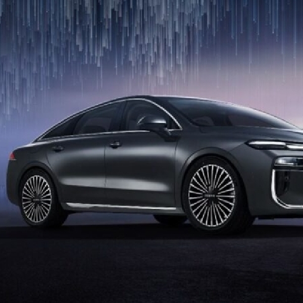 Ini Roewe M7 DMH, Dibuat Eks Desainer Rolls-Royce