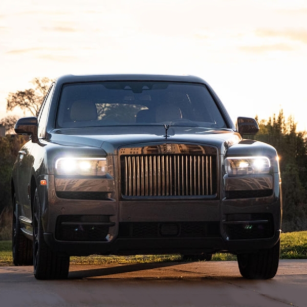 Rolls-Royce Merayakan Rekor Penjualan 116 Tahun