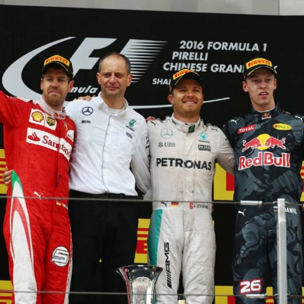 F1: Rosberg Nyaman Raih Hattrick di China