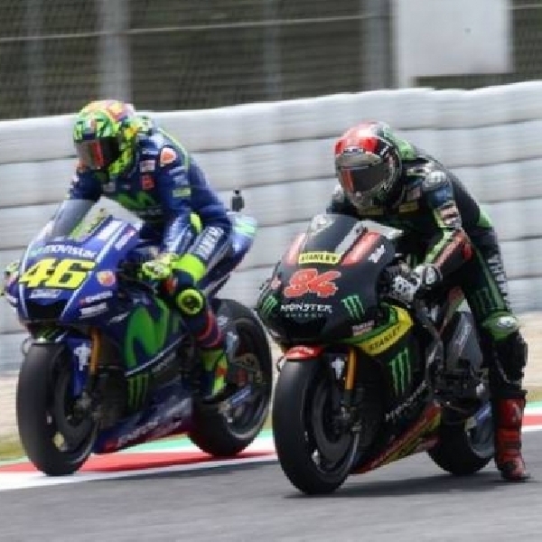 MotoGP: Rossi Tidak Goyang Disalip Johann Zarco dan Johan Folger