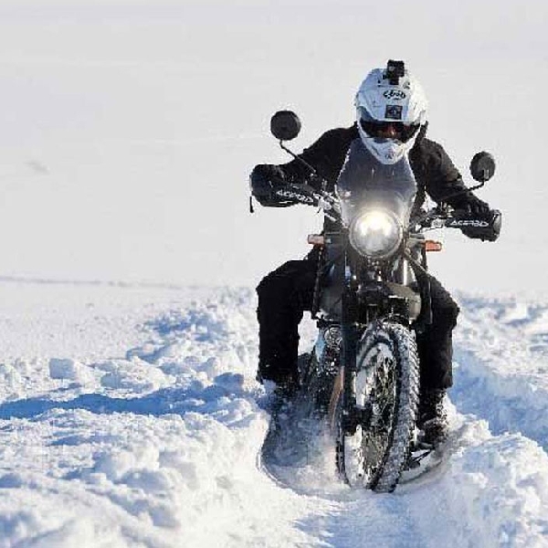 Royal Enfield Sukses Taklukkan Kutub Selatan Dengan Motor Adventure Himalaya