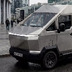 Inilah Russo-Balt F200, Van Mirip Tesla Cybertruck Dari Rusia