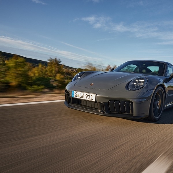 Porsche Carrera 911 T Hybrid Hadir Kembali 