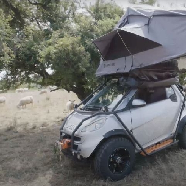 Campervan Termungil! Modifikasi Smart Fortwo Ini Lengkap Ada Tenda Sampai Kompor