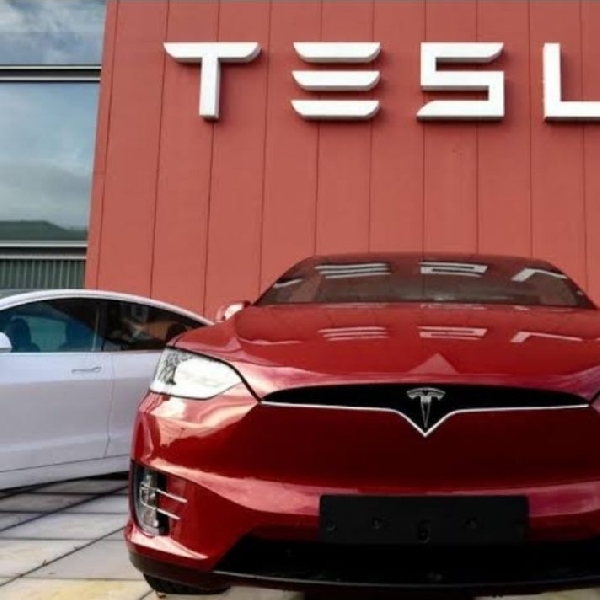 Lebih Tahan Lama, Tesla Klaim Penyusutan Baterai Mobil Listrik Hanya 12%