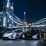 Sepasang Lamborghini Sian 2021 Mendarat di London