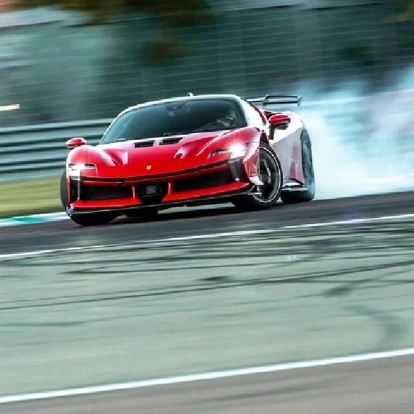 Ferrari SF90 XX Stradale Catat Rekor Lap Tercepat di Fiorano 