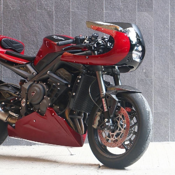Simak Perubahan Modifikasi Tampilan Triumph Street Triple RS