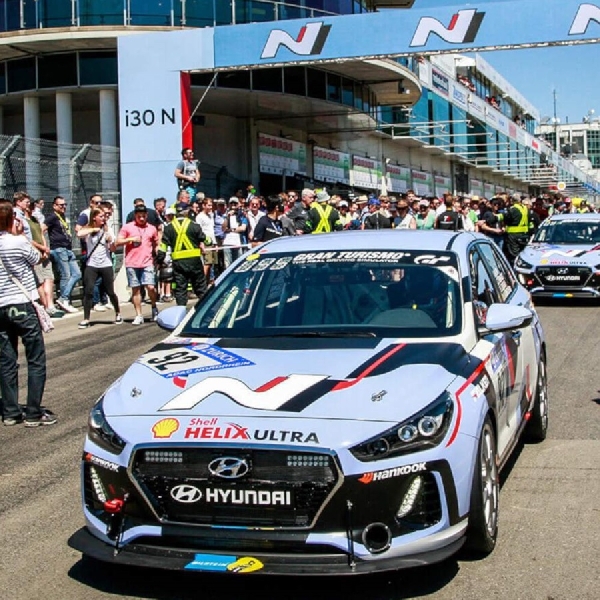 Hyundai N Akan Diuji Coba di Nurburgring 24 Hours Race 2019
