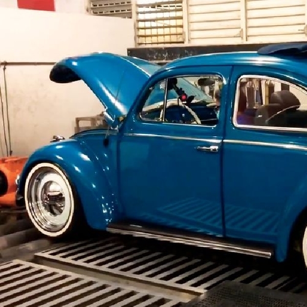 VW Beetle Jelmaan STI 350 HP Hasilkan Suara Liar Subaru Boxer