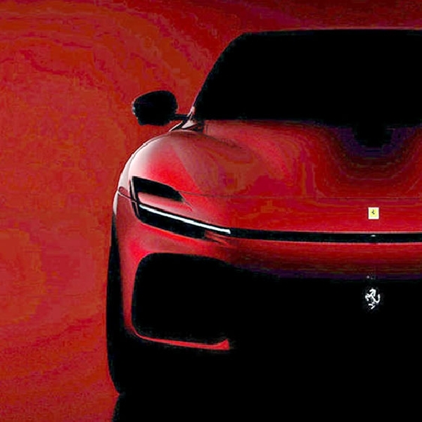 SUV Perdana Ferrari Dikonfirmasi Gunakan Mesin V12
