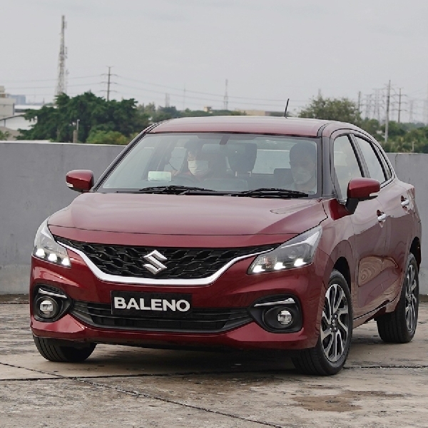 Suzuki Baleno Kunci Best Small Hatchback  di OTOMOTIF Award 2023