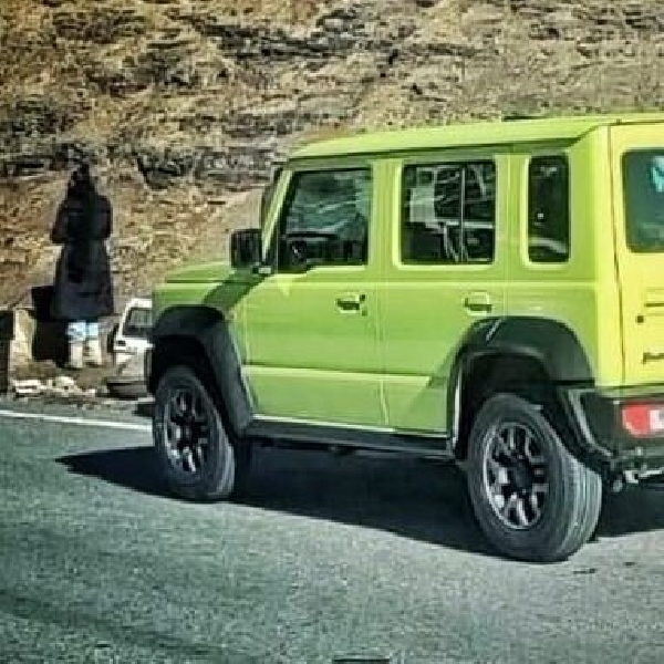 Spy Shot: Suzuki Jimny 5 Pintu Terciduk Sedang Syuting Iklan, Rilis Tahun Depan?