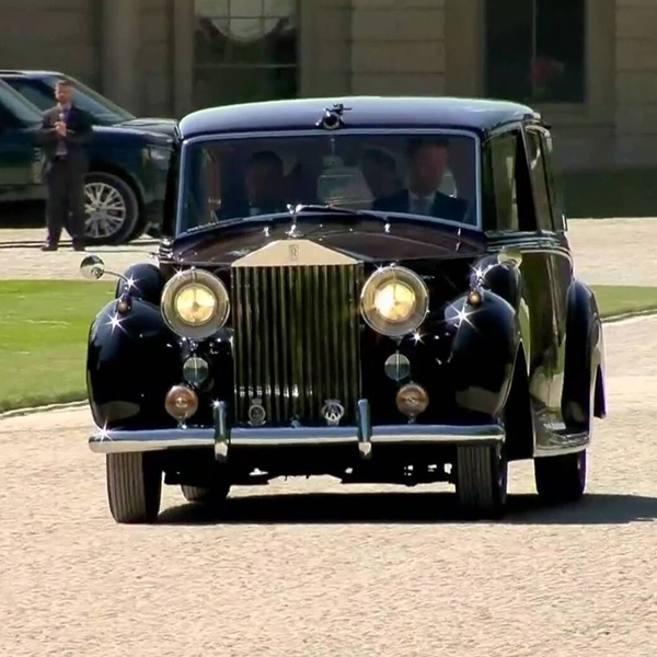 Meghan Markle Pakai Rolls-Royce Phantom IV di Royal Wedding