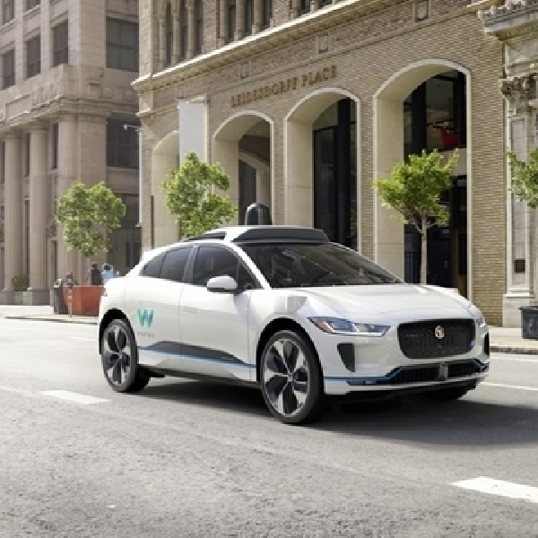 Kerjasama Waymo dan JLR Kembangkan Jaguar I-Pace Otonom