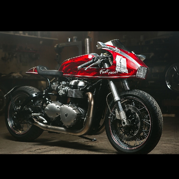 Triumph Fast Racer, Modifikasi Ciamik dari Rusia