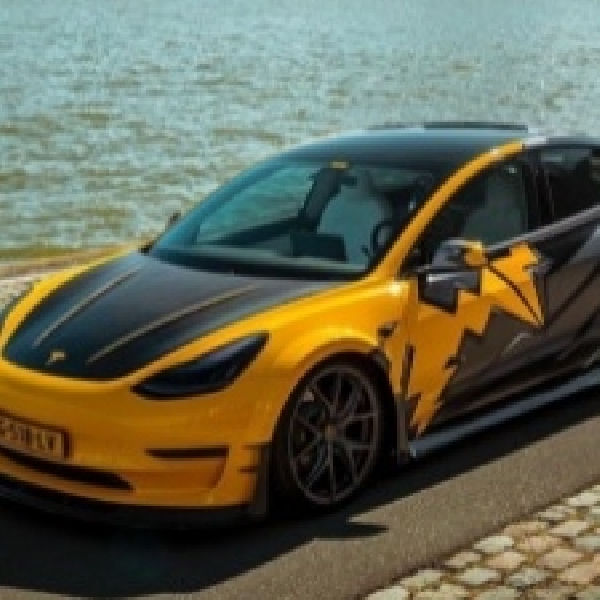 Makin Futuristik Tesla Model 3 Ini Racing Dengan Widebody Plus Body Berlapis Karbon
