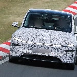 Tesla Uji Coba Prototipe Model Y Performance di Nurburgring