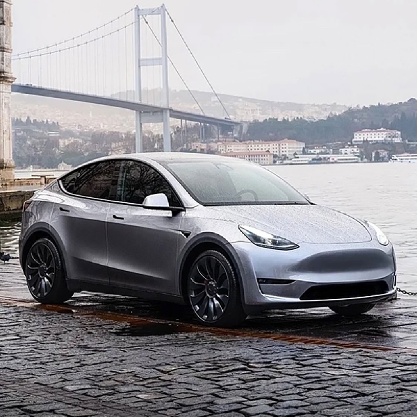 Tesla Recall Hampir 2,2 Juta Mobil, Termasuk Cybertruck, Ada Apa?