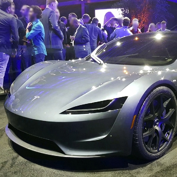 Tesla Roadster Baru akan Ikut Balapan di Nurburgring