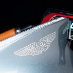 Kali Pertama Aston Martin Bikin Motor Balap Trek AMB 001 180 HP